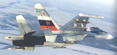OTH-144 Автографы в небе. История пилотажных групп ВВС СССР и России (Автор - Н. Валуев, твердый переплет, большой формат, цветные и черно-белые фотографии и цветные рисунки)