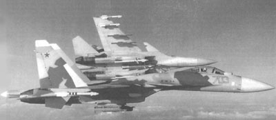 AVV-200004 Авиация и Время 2000 №4 Бериев Бе-10 реактивный гидросамолет - монография и чертежи 1/72, Curtiss P-40 одноместный одномоторный истребитель 40-х гг. - чертежи 1/72 P-40D, P-40E, TP-40N