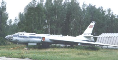 AVV-200102 Авиация и Время 2001 №2 Туполев Ту-16 реактивный бомбардировщик, часть 2  - монография и чертежи 1/100, Avia S-199 истребитель - чертежи 1/72